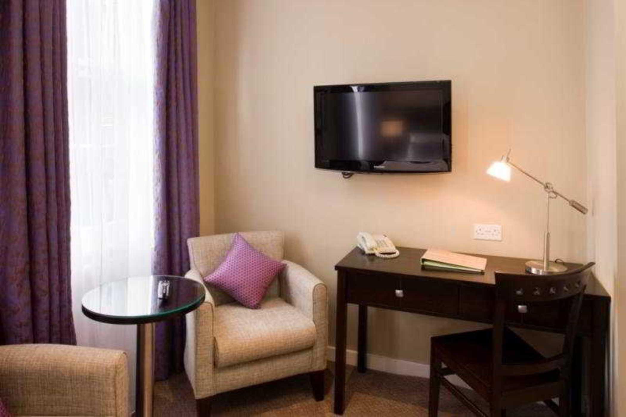 Berjaya Eden Park London Hotel Bagian luar foto