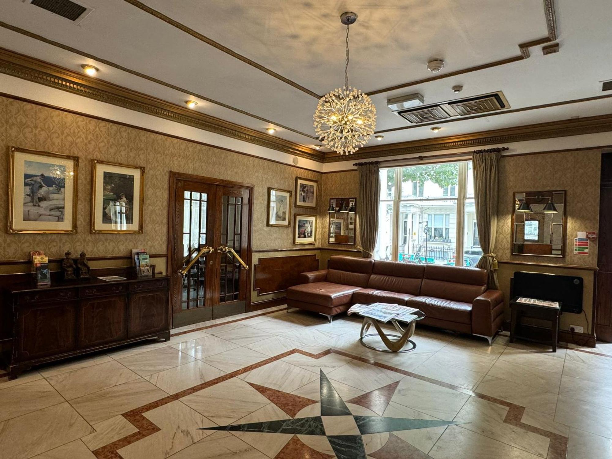 Berjaya Eden Park London Hotel Bagian luar foto