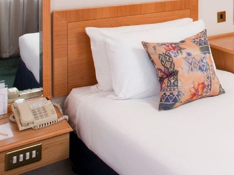 Berjaya Eden Park London Hotel Bagian luar foto