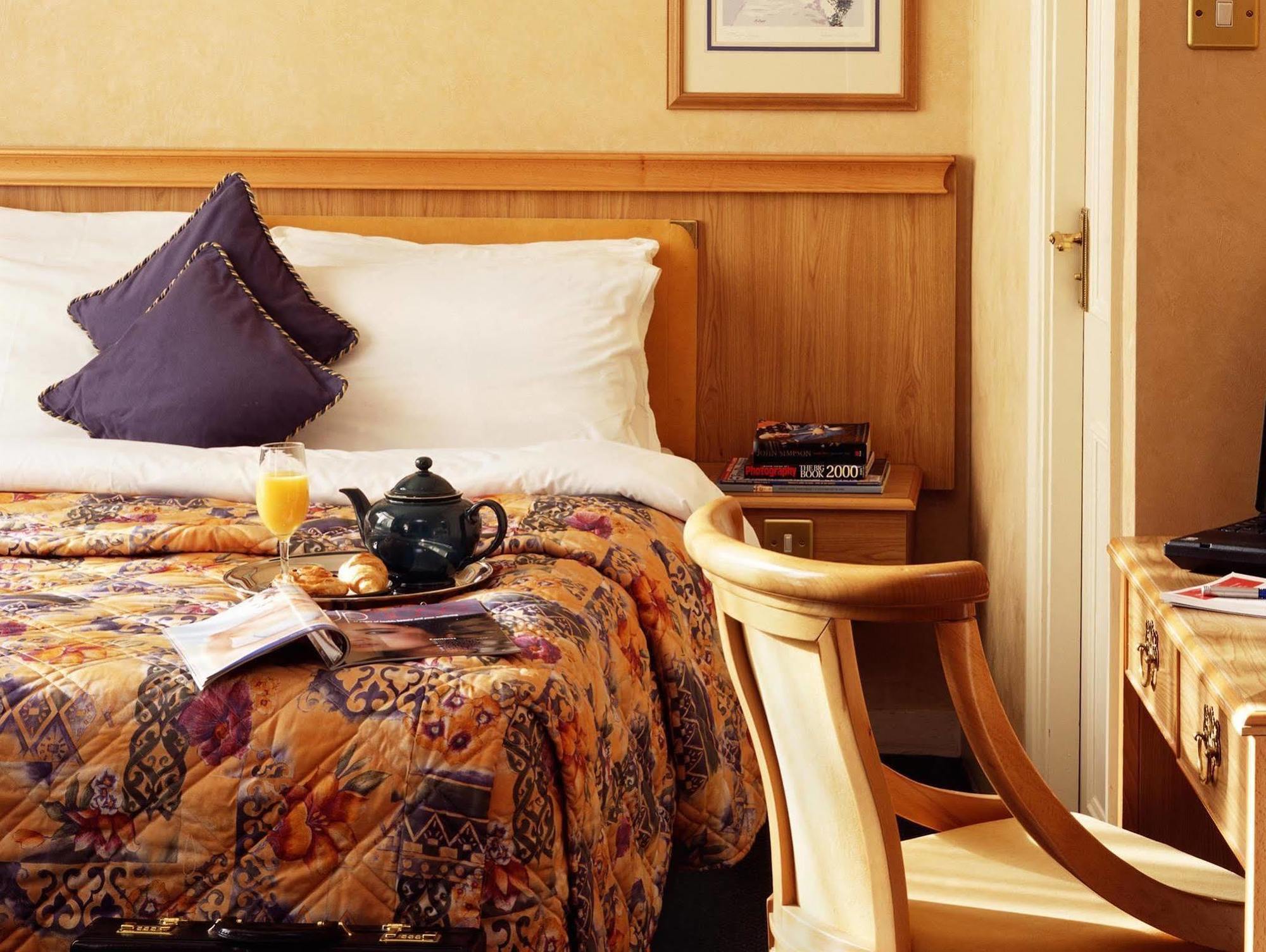 Berjaya Eden Park London Hotel Bagian luar foto