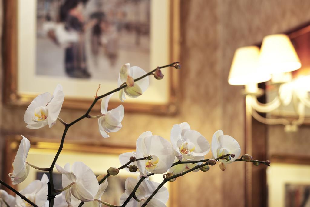 Berjaya Eden Park London Hotel Bagian luar foto