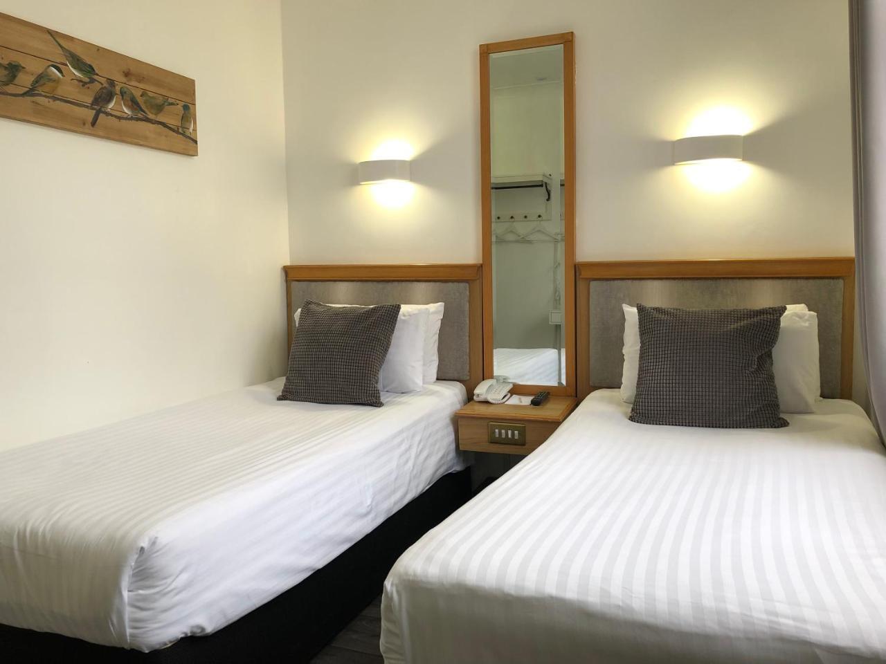 Berjaya Eden Park London Hotel Bagian luar foto